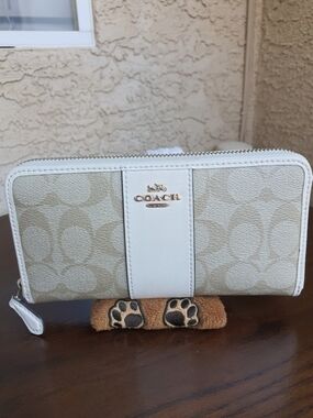 Coach Sig Stripe Accordion Zip Around Wallet Coated Canvas Lt Khaki Chalk F54630